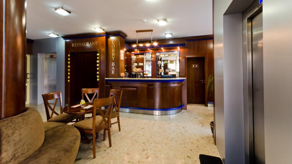 Nadejda Hotel Szófia Kültér fotó
