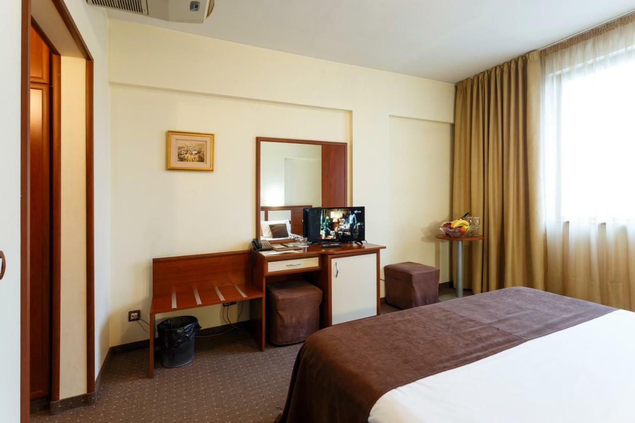 Nadejda Hotel Szófia Kültér fotó
